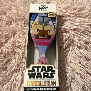 💈 Wet Mandalorian brush